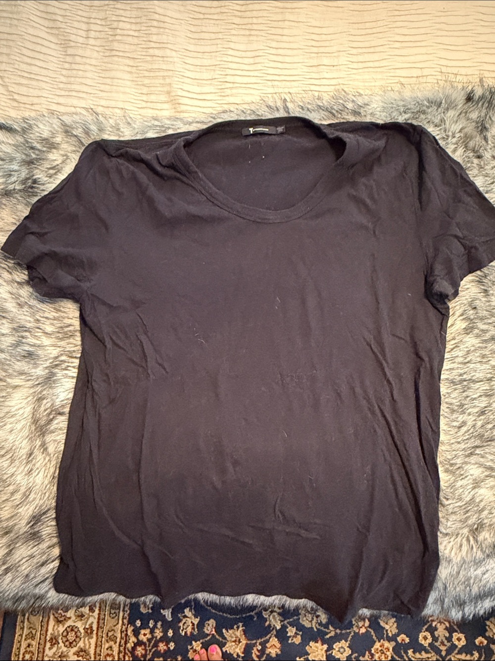 Classic men’s Black Crewneck Tee